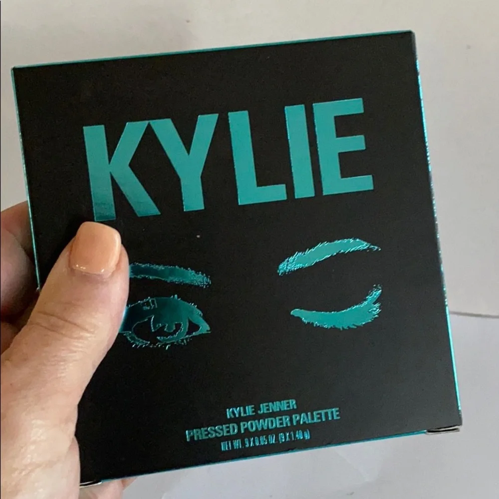 Kylie Cosmetics kylie blue
